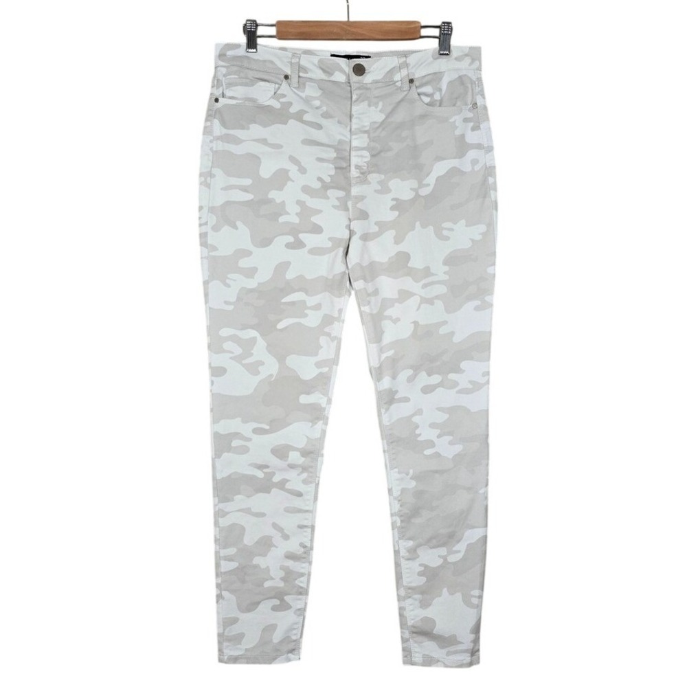 Design Lab Women's Neutral Camo High Rise Skinny Stretch Jeans White 14